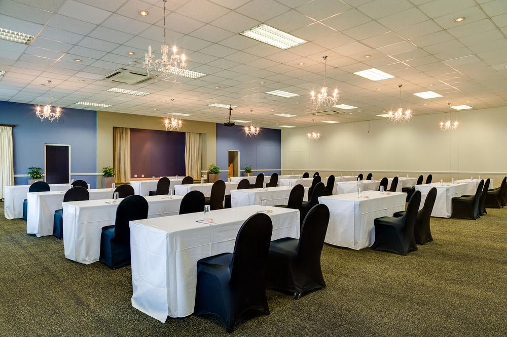 Protea Hotel By Marriott George King George Esterno foto