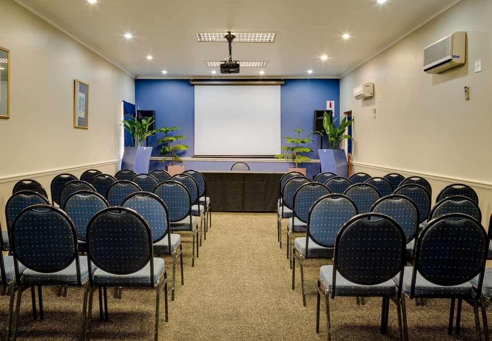 Protea Hotel By Marriott George King George Esterno foto