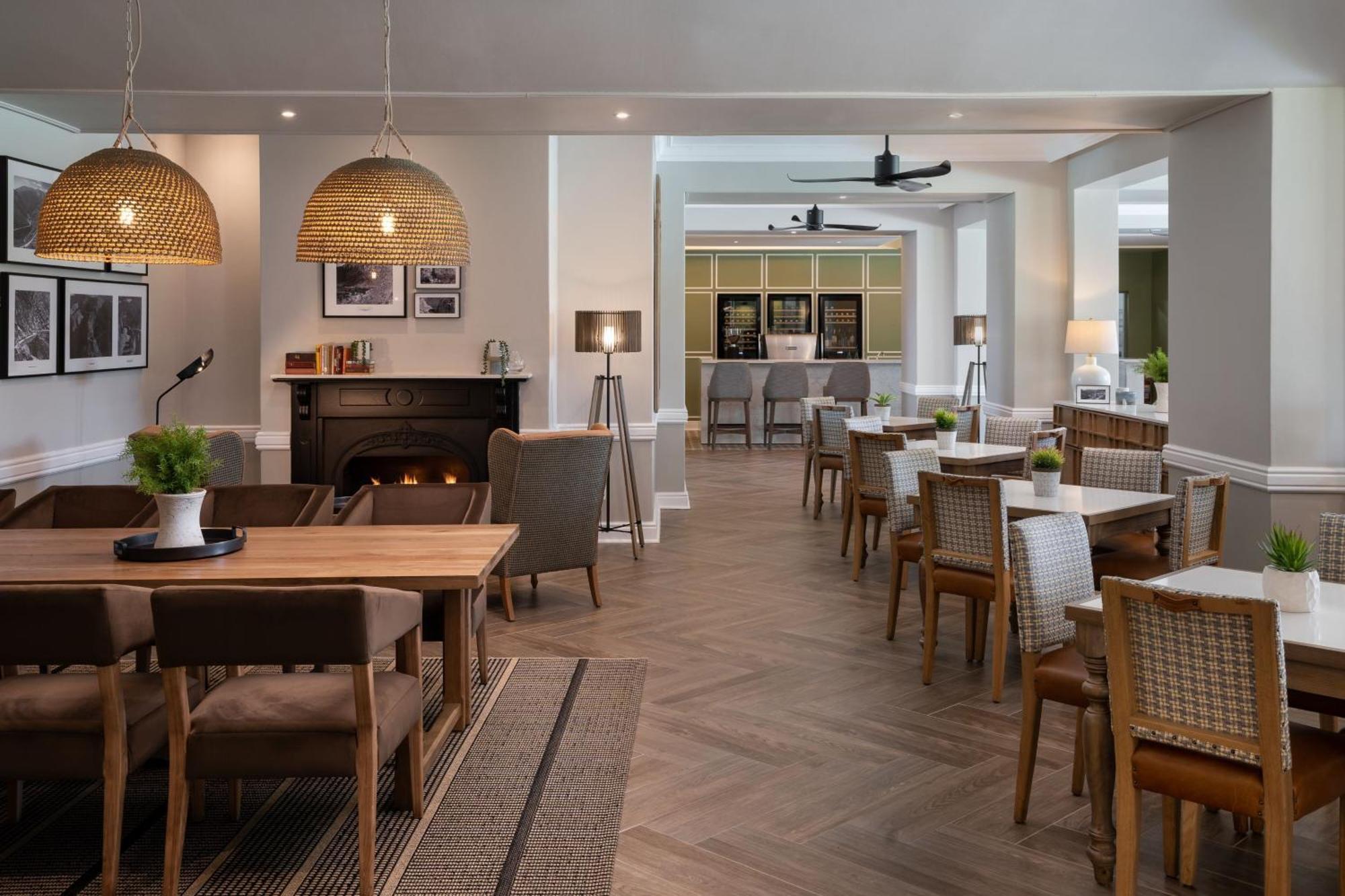 Protea Hotel By Marriott George King George Esterno foto