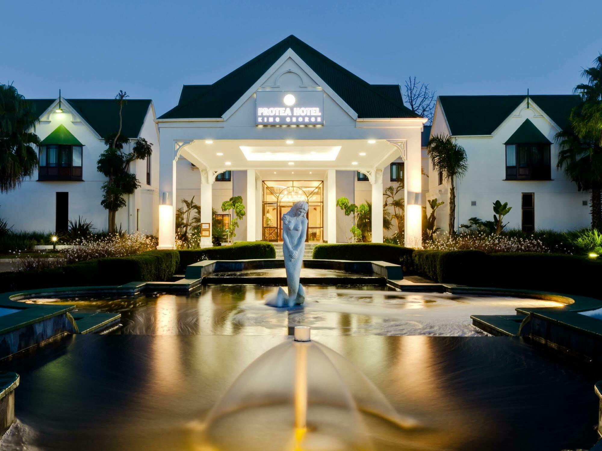 Protea Hotel By Marriott George King George Esterno foto